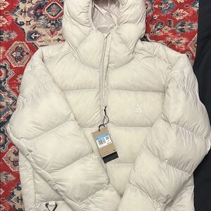 NWT Nike ACG "Lunar Lake" PrimaLoft®
Men's Therma-FIT ADV Loose Hooded Jacket